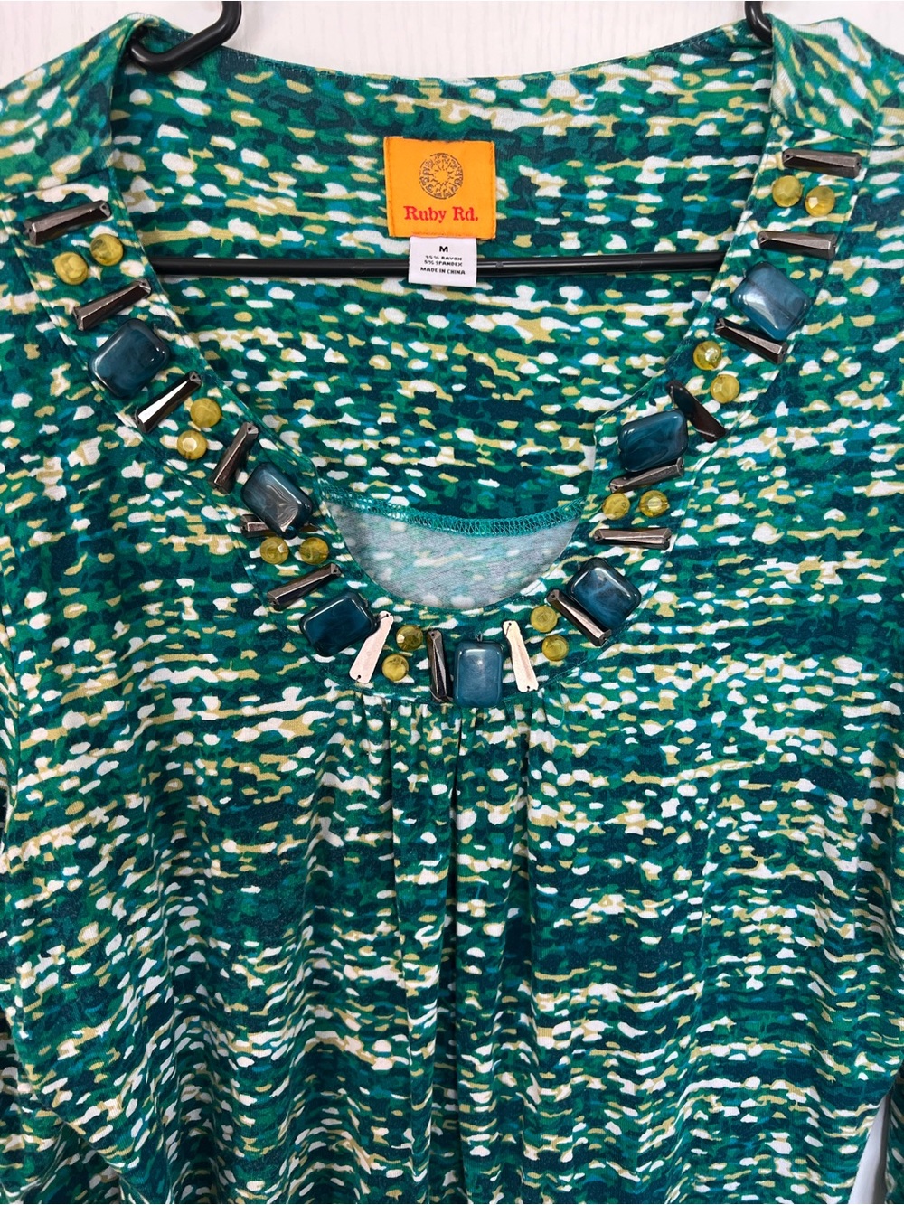 Ruby Rd. Green Patterned Embellished Women’s Top - Picture 3 of 4